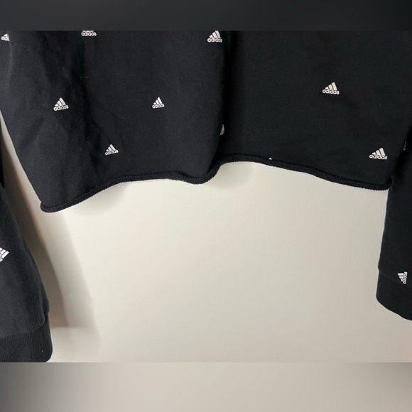 Adidas - Crewneck Long Sleeve - Size XL - Picture 6 of 9